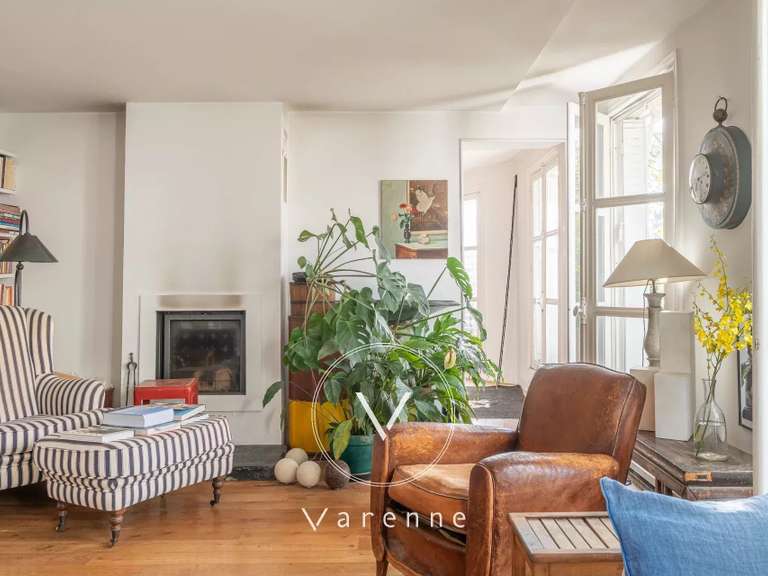Appartement Paris 9e - 3 chambres - 147m²
