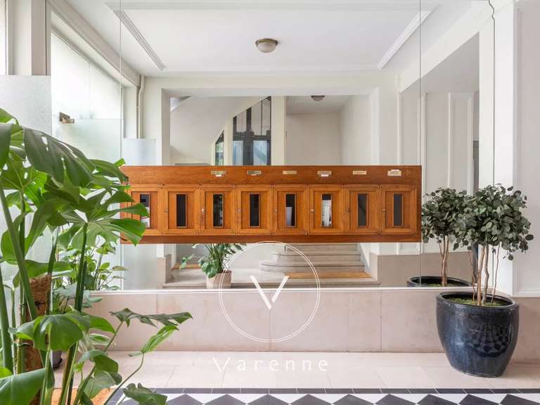 Appartement Paris 9e - 3 chambres - 147m²