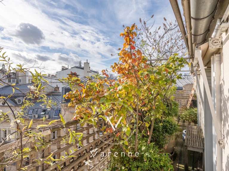 Appartement Paris 9e - 3 chambres - 147m²