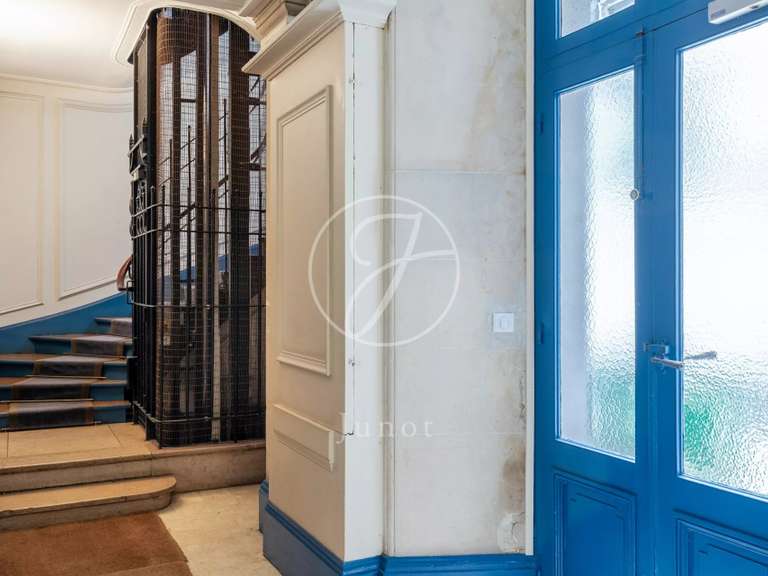 Appartement Paris 9e - 3 chambres - 103m²