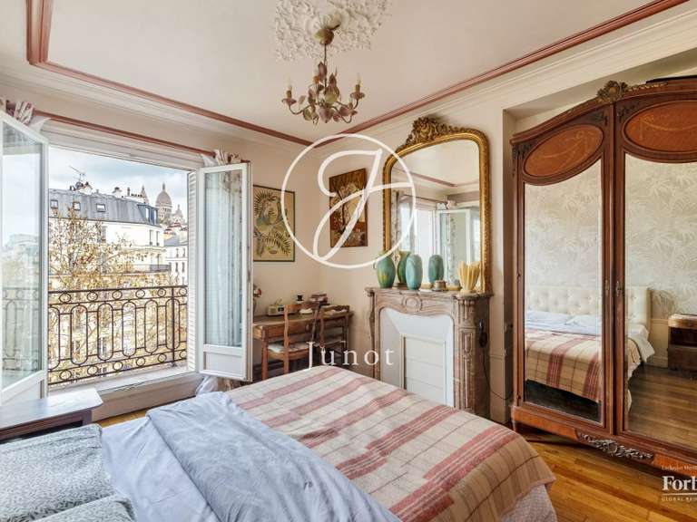 Appartement Paris 9e - 3 chambres - 103m²