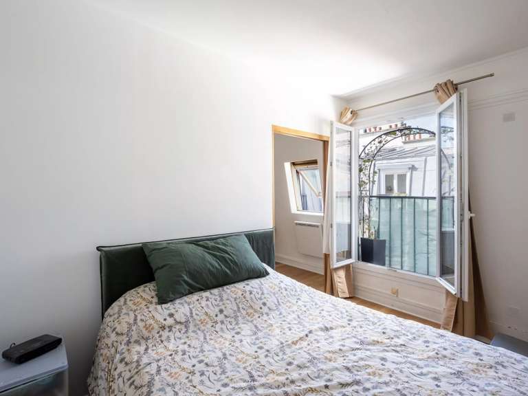 Appartement Paris 9e - 4 chambres - 97m²