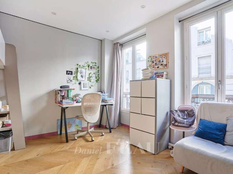 Apartment Paris 9e - 4 bedrooms - 135m²