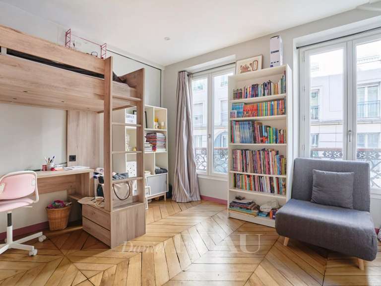 Apartment Paris 9e - 4 bedrooms - 135m²