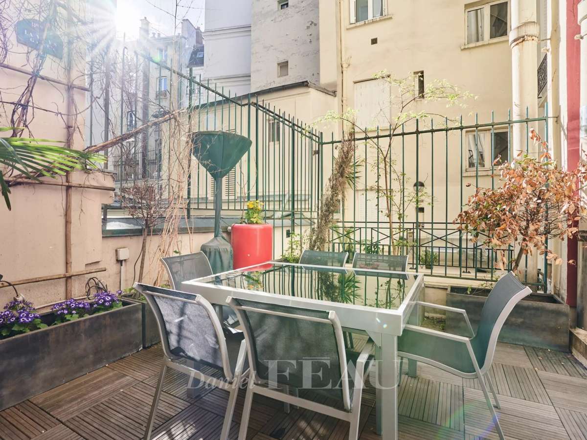 Apartment Paris 9e