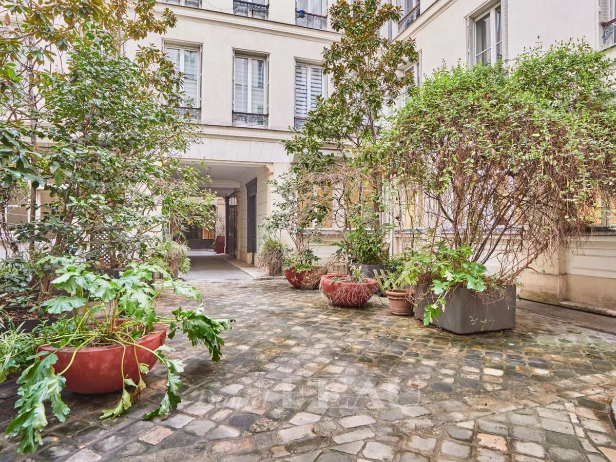 Apartment Paris 9e