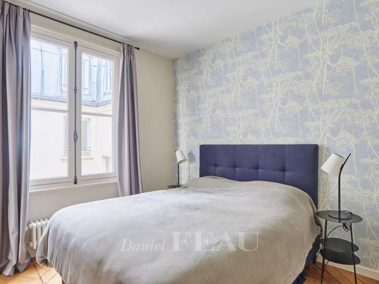 Appartement Paris 9e - 3 chambres - 97m²