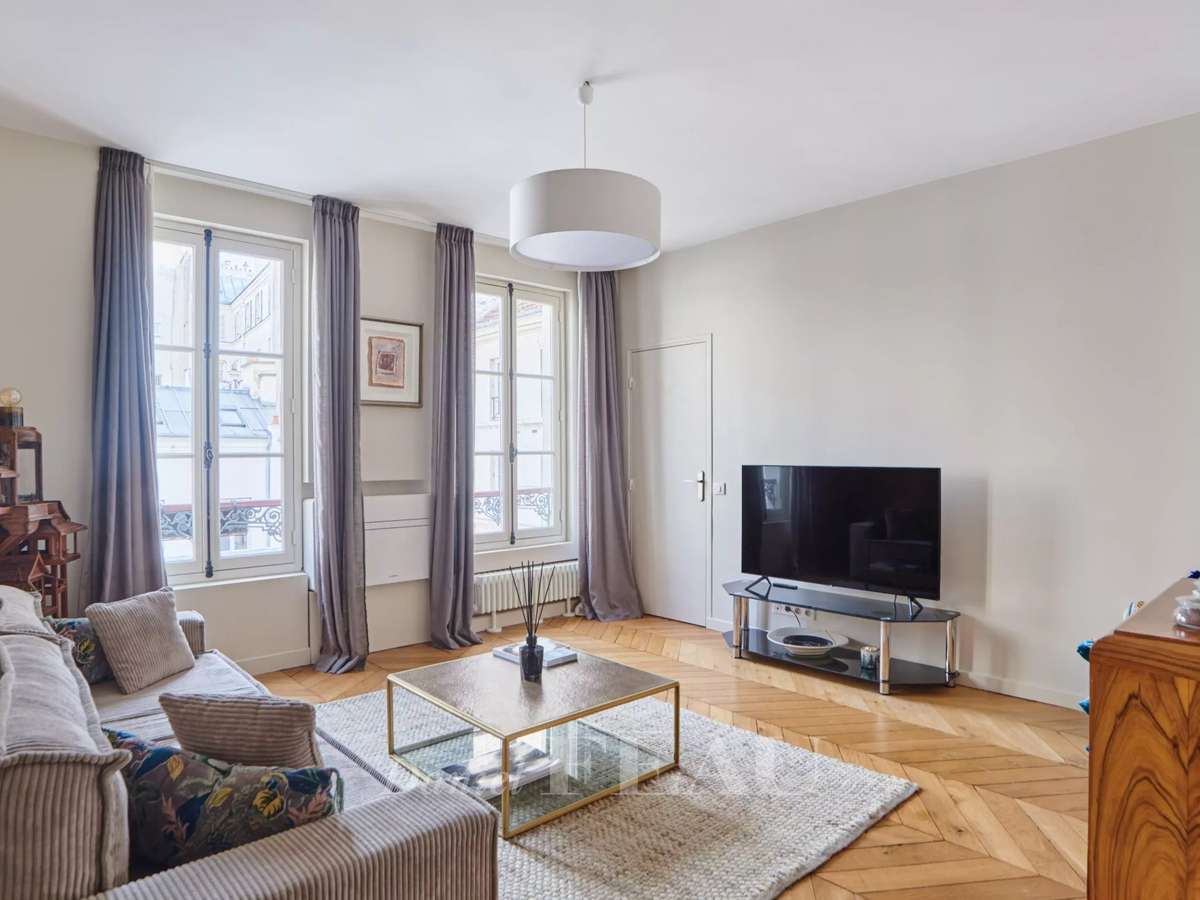 Apartment Paris 9e