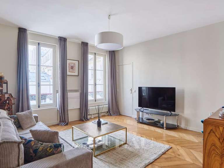 Appartement Paris 9e - 3 chambres - 97m²