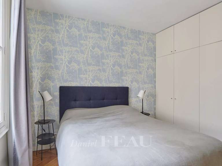 Appartement Paris 9e - 3 chambres - 97m²