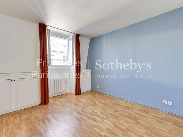 Appartement Paris 9e - 3 chambres - 141m²