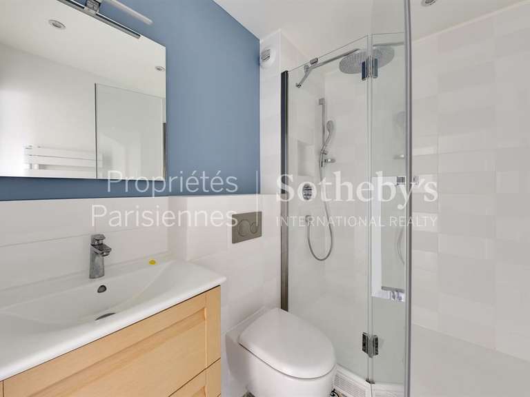 Appartement Paris 9e - 3 chambres - 141m²