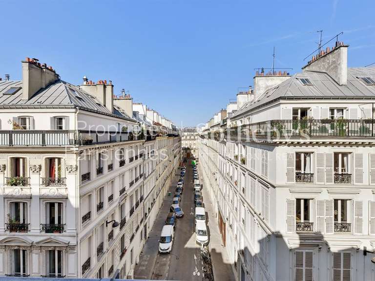 Appartement Paris 9e - 3 chambres - 141m²