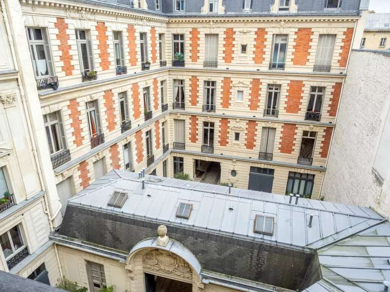 Appartement Paris 9e - 3 chambres - 114m²