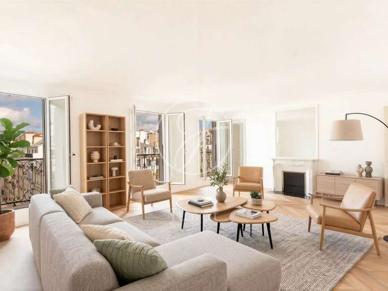 Appartement Paris 9e - 3 chambres - 114m²