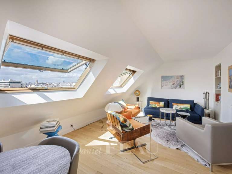 Apartment Paris 9e - 1 bedroom - 83m²