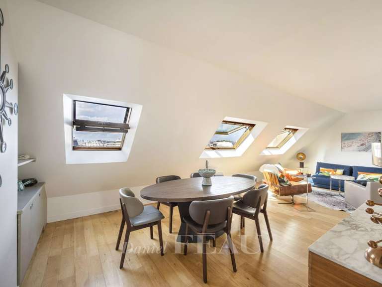 Apartment Paris 9e - 1 bedroom - 83m²