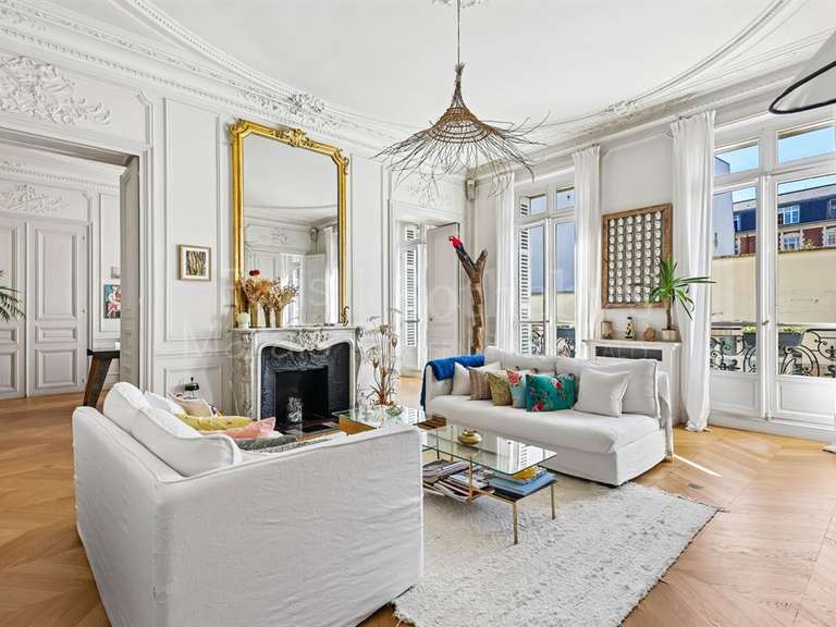Appartement Paris 9e - 3 chambres - 182m²