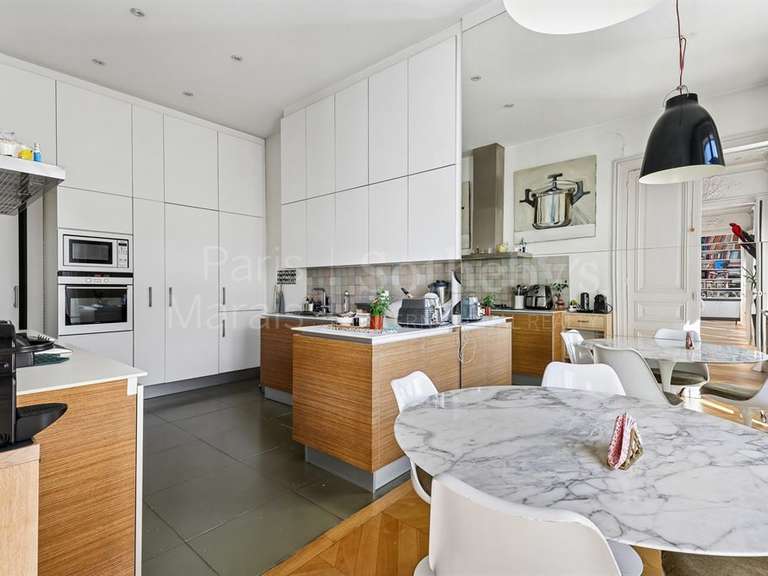 Appartement Paris 9e - 3 chambres - 182m²