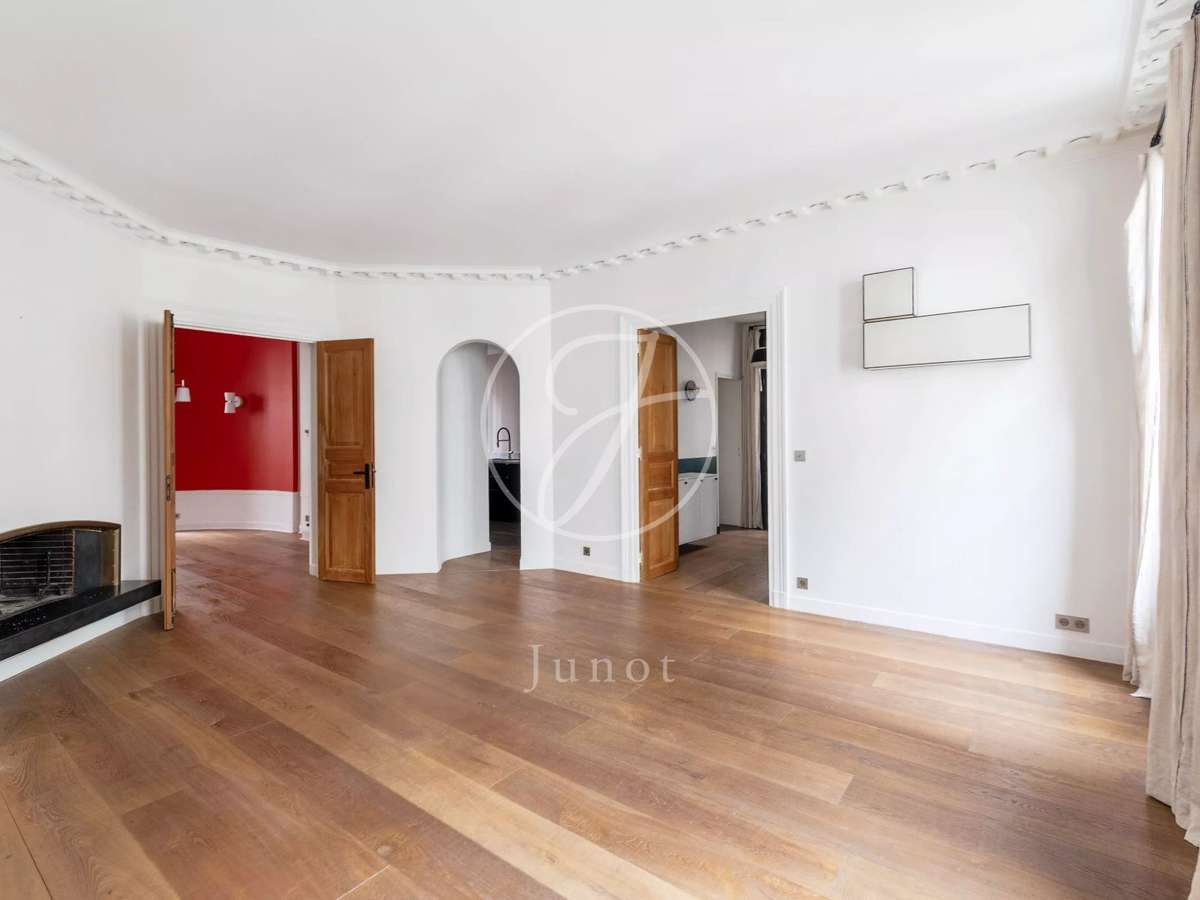 Apartment Paris 9e