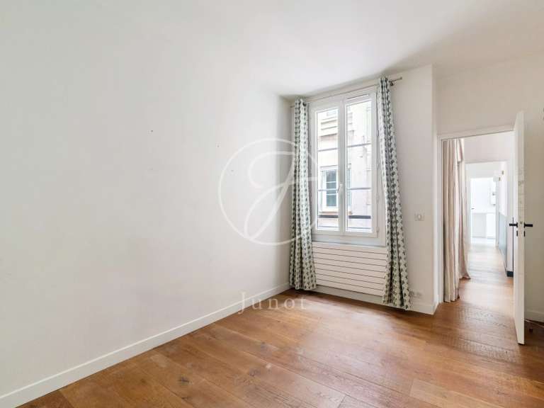 Apartment Paris 9e - 3 bedrooms - 122m²