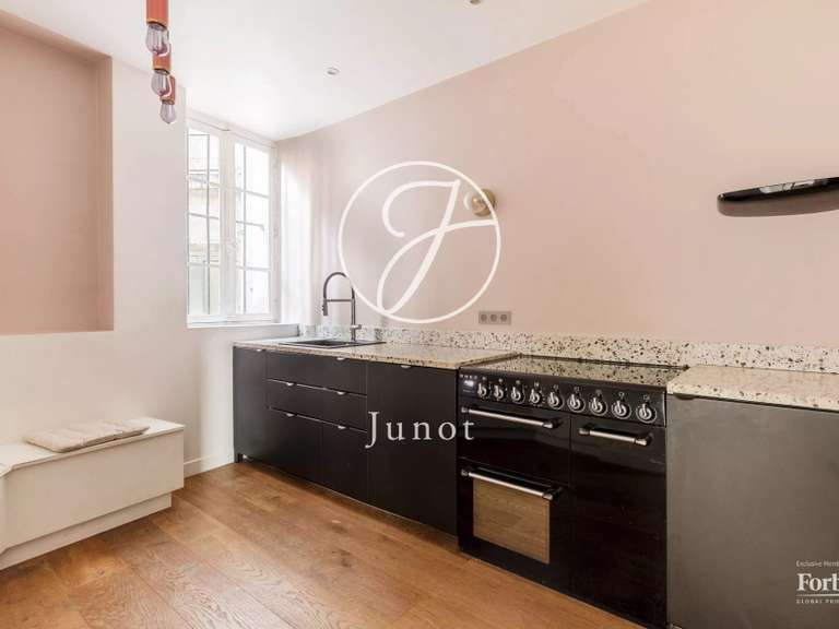 Appartement Paris 9e - 3 chambres - 122m²