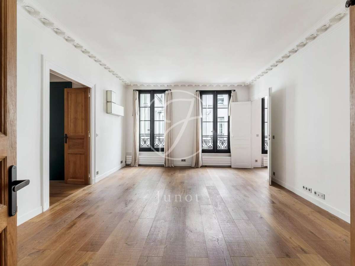 Apartment Paris 9e