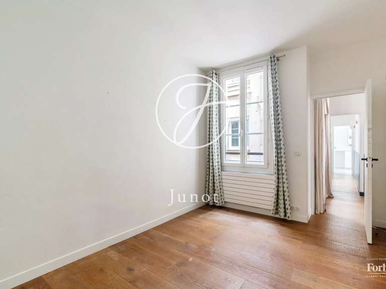 Appartement Paris 9e - 3 chambres - 122m²