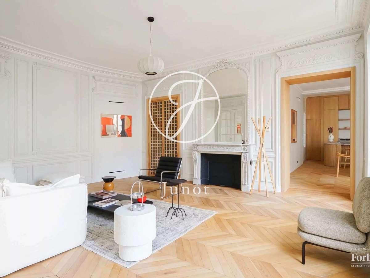 Apartment Paris 9e
