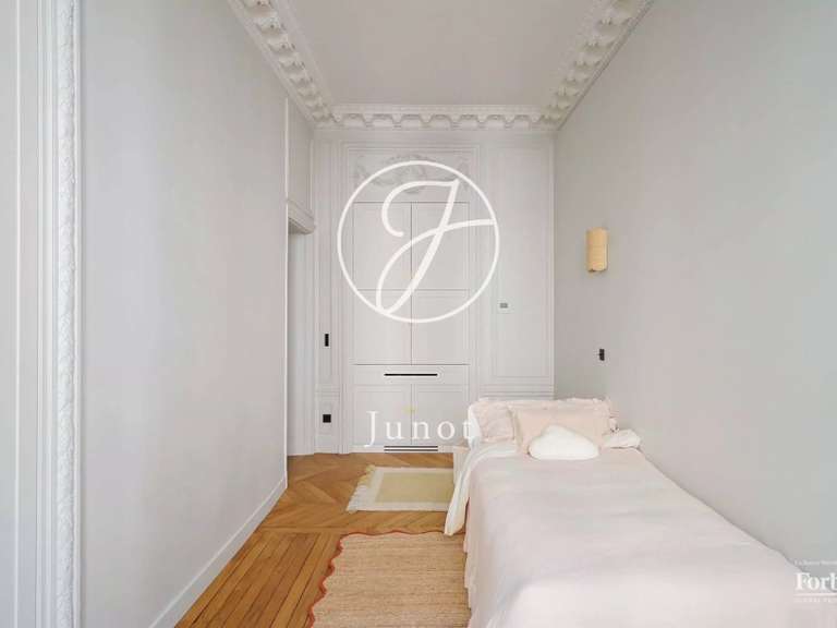 Appartement Paris 9e - 3 chambres - 176m²