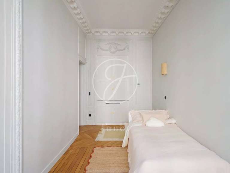 Apartment Paris 9e - 3 bedrooms - 176m²
