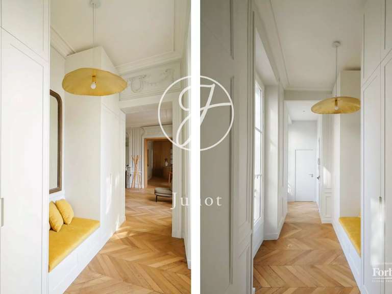 Appartement Paris 9e - 3 chambres - 176m²