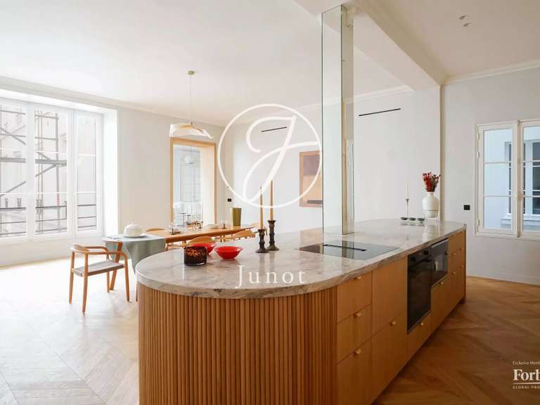 Appartement Paris 9e - 3 chambres - 176m²