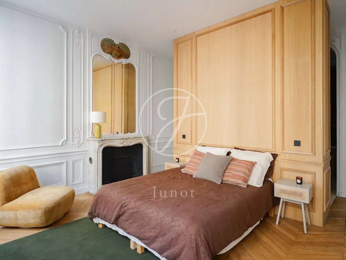 Apartment Paris 9e