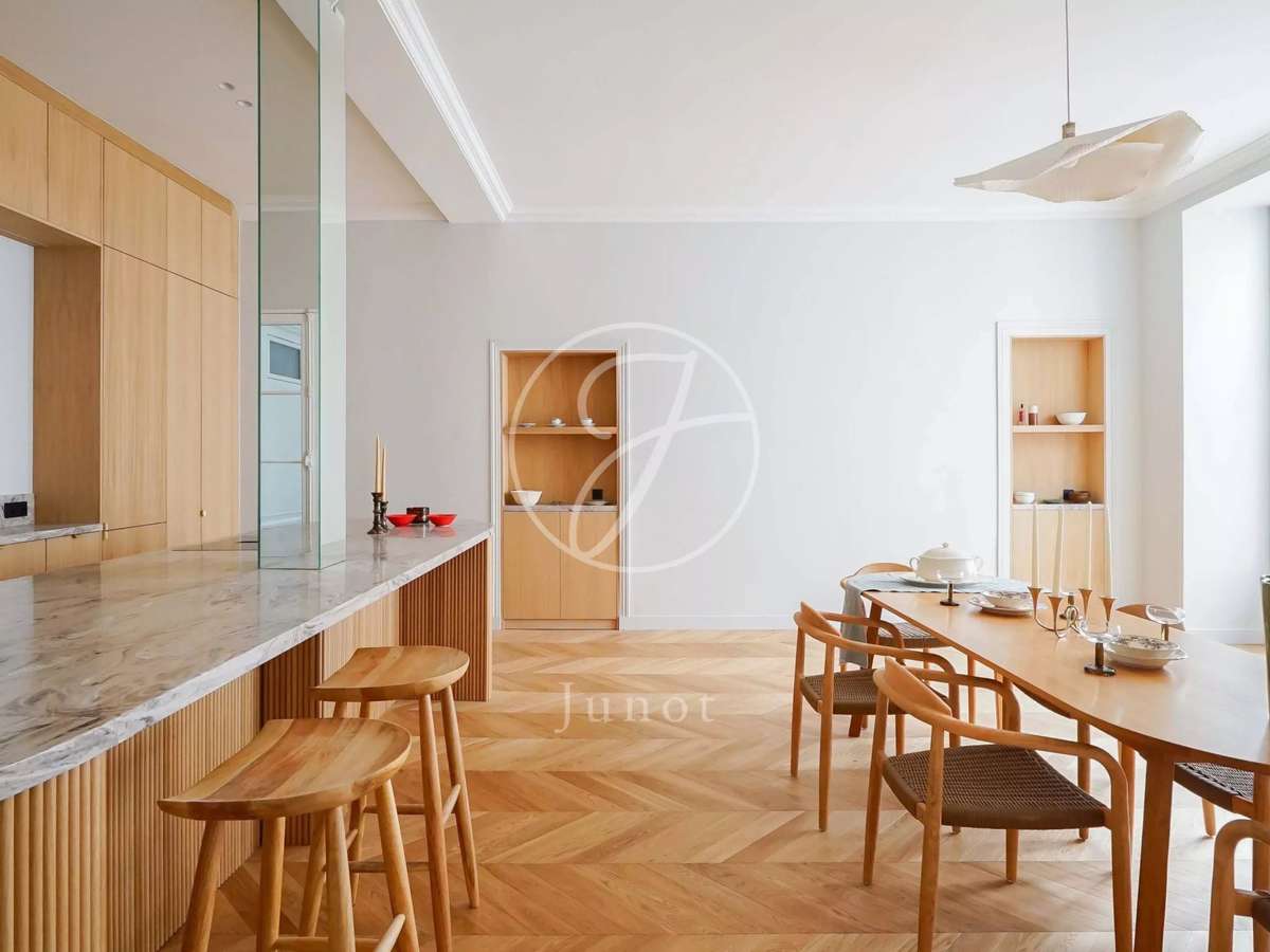 Apartment Paris 9e