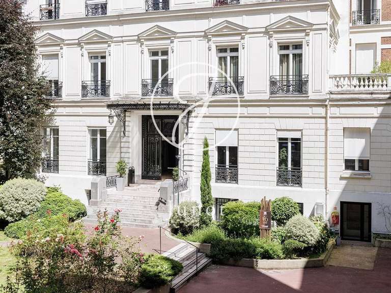 Appartement Paris 9e - 3 chambres - 97m²