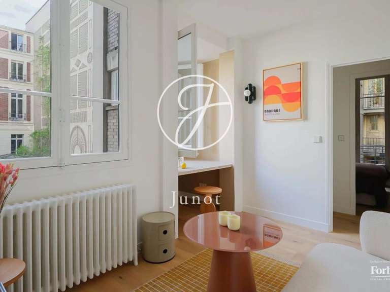 Appartement Paris 9e - 3 chambres - 97m²