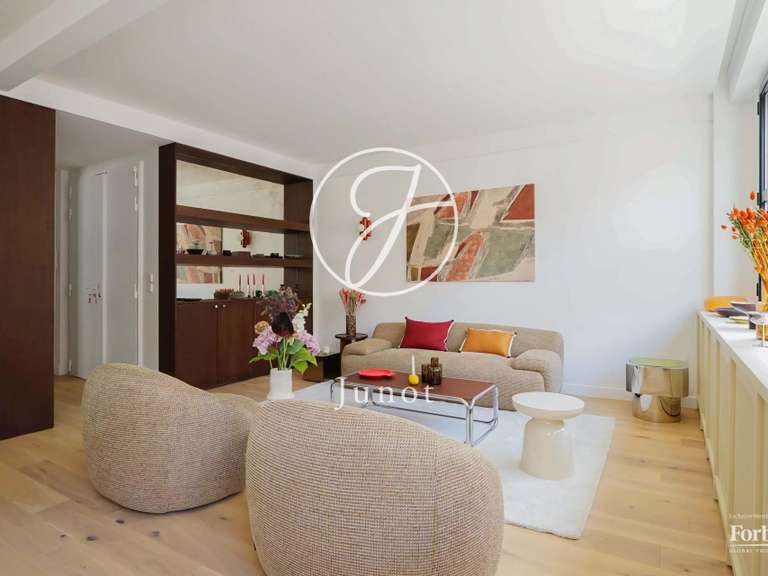 Appartement Paris 9e - 3 chambres - 97m²