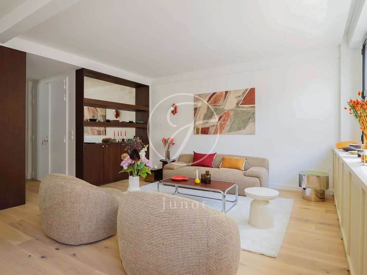 Apartment Paris 9e