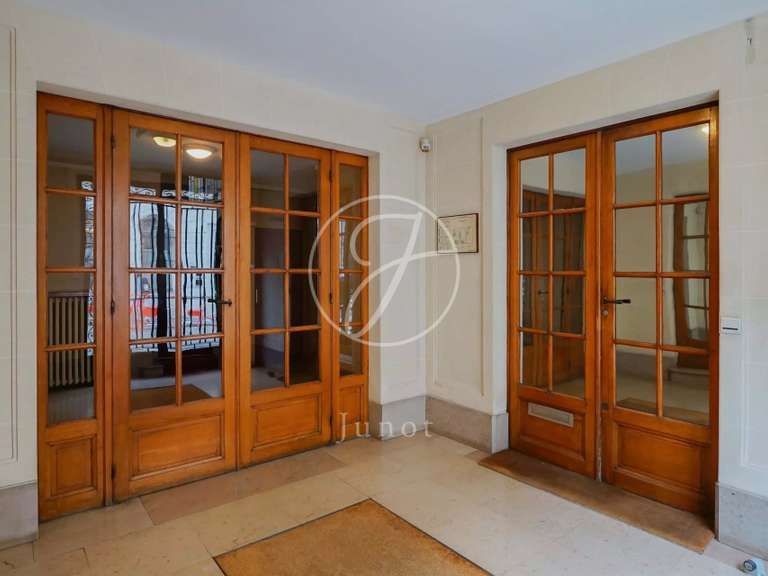 Apartment Paris 9e - 3 bedrooms - 97m²