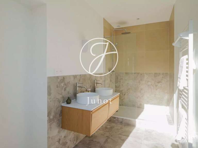 Appartement Paris 9e - 3 chambres - 124m²