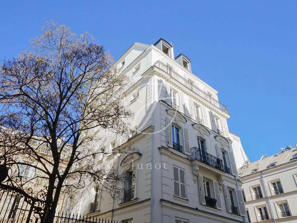 Apartment Paris 9e