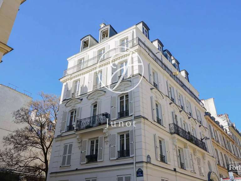 Appartement Paris 9e - 3 chambres - 124m²