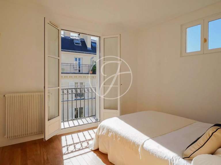 Apartment Paris 9e - 3 bedrooms - 124m²