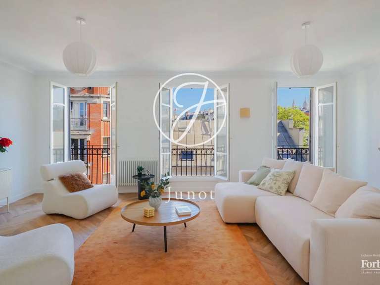 Appartement Paris 9e - 3 chambres - 124m²