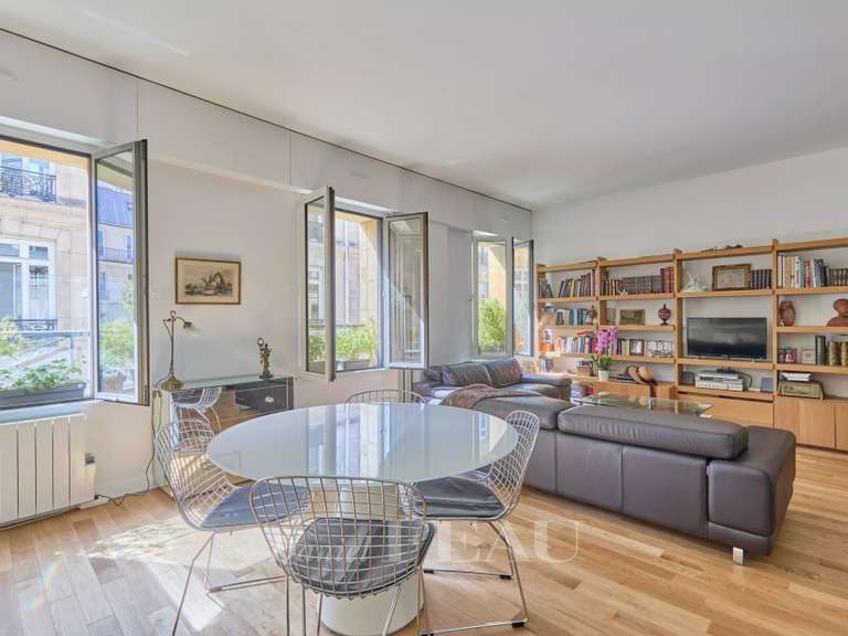 Appartement Paris 9e - 1 chambre - 69m²