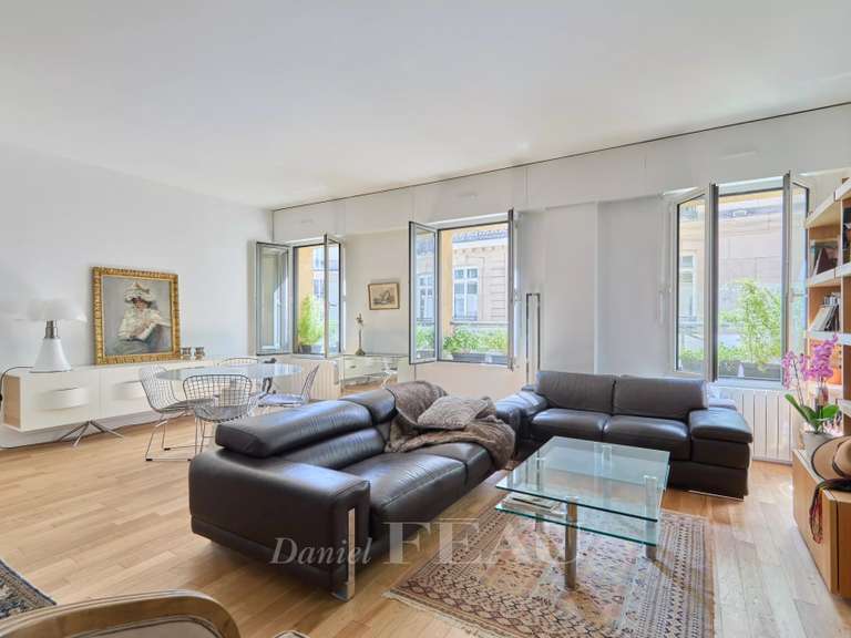 Appartement Paris 9e - 1 chambre - 69m²