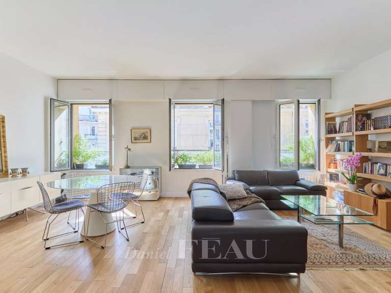 Appartement Paris 9e - 1 chambre - 69m²