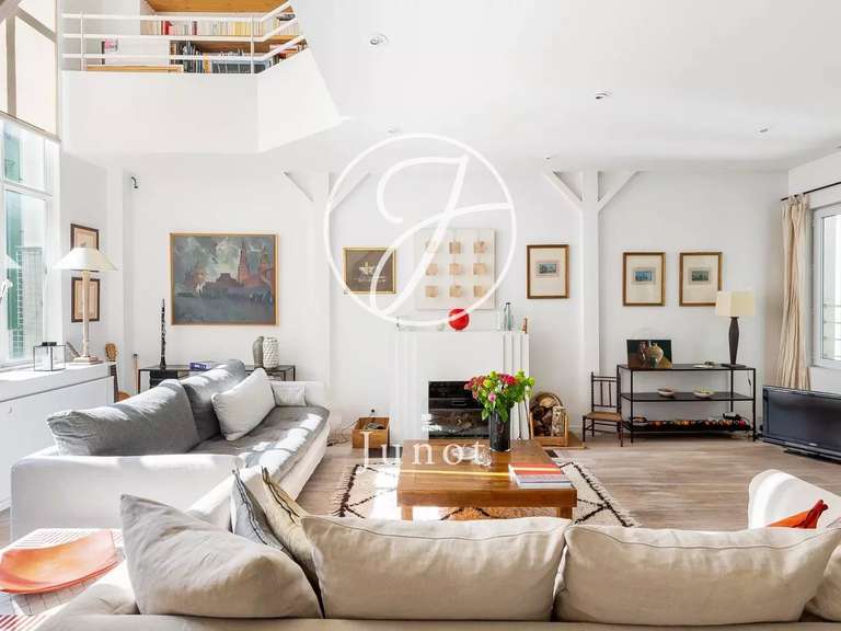 Appartement Paris 9e - 2 chambres - 120m²