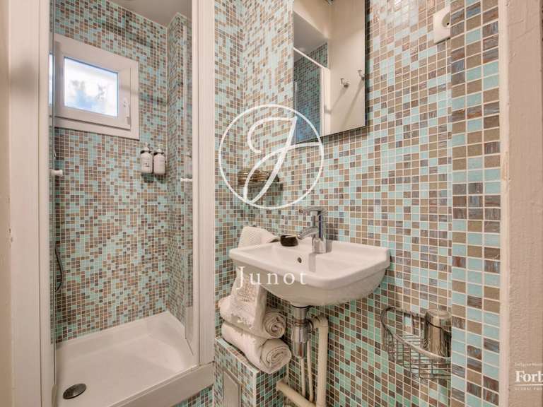 Appartement Paris 9e - 4 chambres - 123m²